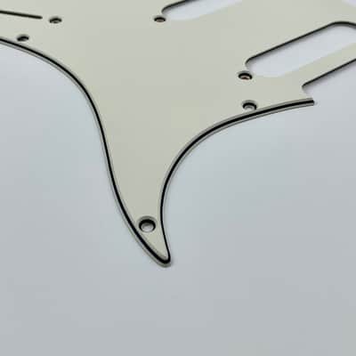 Silver Sky Se parchment pickguard, pickup covers, knobs & switch tip image 3