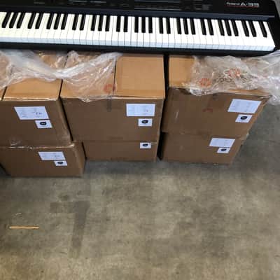 Roland A-33 76 Key MIDI keyboard controller image 5