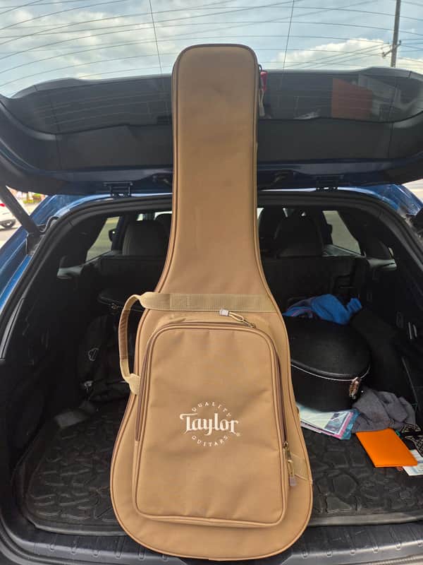 Taylor Super Aero Grand Auditorium Case 2020s - Chocolate Brown image 1