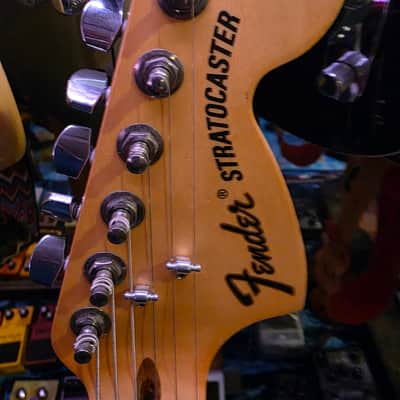 Fender American Special Stratocaster with Maple Fretboard 2015 - 2018 - Olympic White image 19