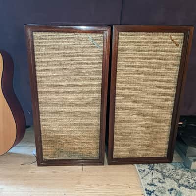 Wharfedale W40 speakers image 1
