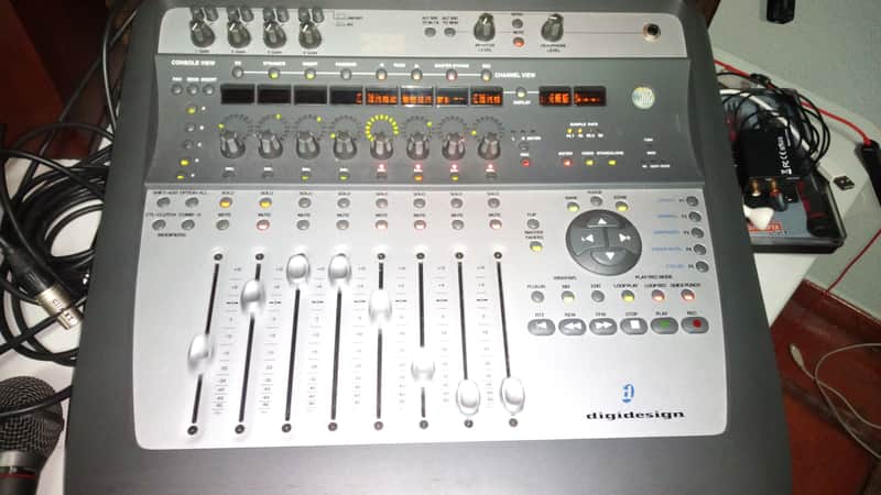 Digidesign Digi 002 Console Firewire Audio Interface with Control Surface 2000s - Gray image 1