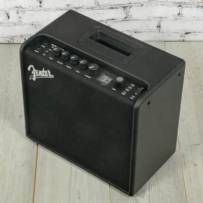 Fender - Mustang LT25 1x8" 25W Digital Modeling Guitar Combo Amplifier - w/Box USED image 2
