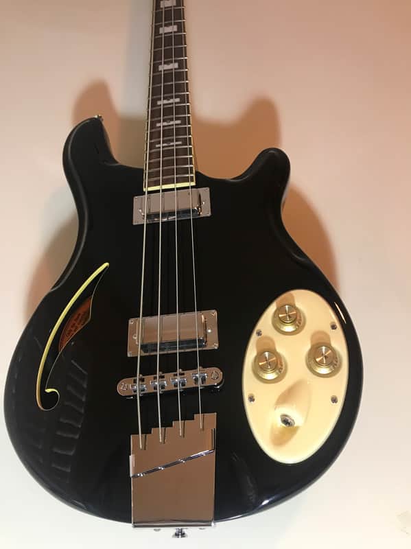 Italia Rimini 4-String Electric Bass Guitar (Black) image 1
