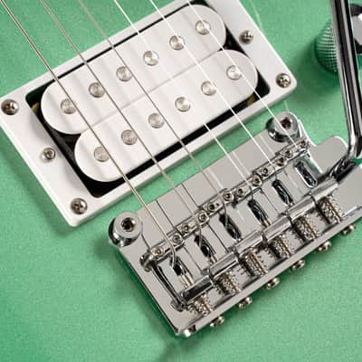 Cort G250SMEG G Series 250 Spectrum Double Cutaway Electric Guitar. Metallic Green image 6
