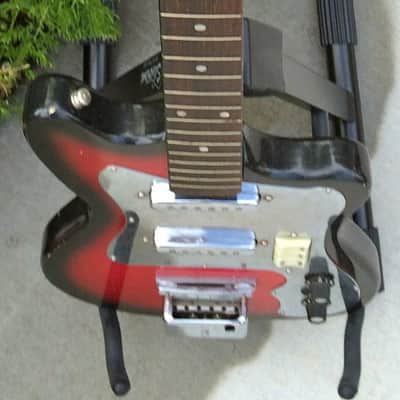 VINTAGE 60'S TEISCO/ZEN ON/VICTORIA DOUBLE PICKUP GUITAR image 4