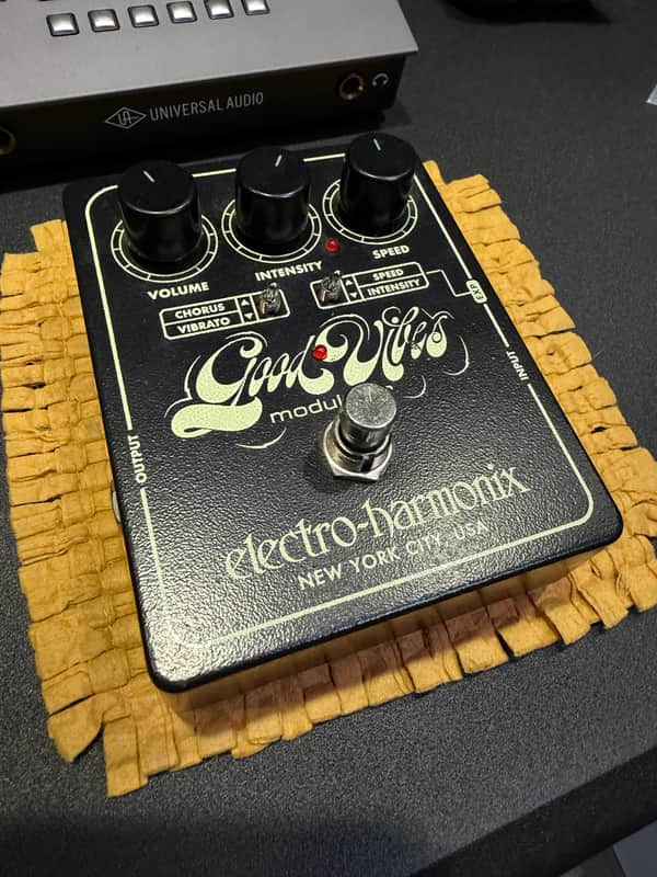 Electro-Harmonix Good Vibes Modulator