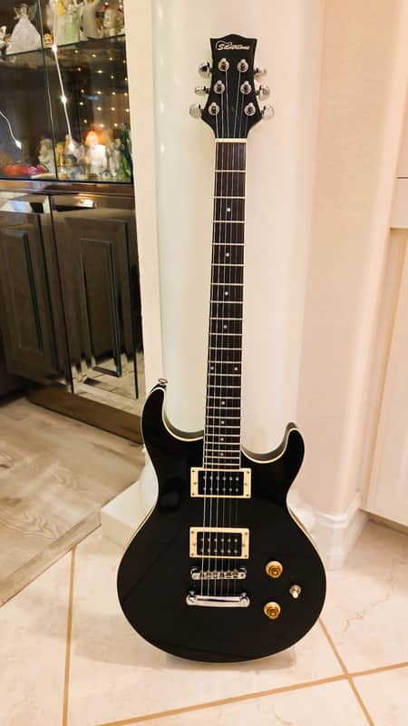 Silvertone SPN-5 Electric Guitar with Gig Bag image 1