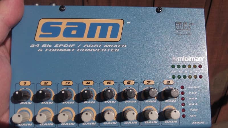 MIDIMAN SAM S/PDIF-ADAT 24 BIT CONVERTER Blue image 1