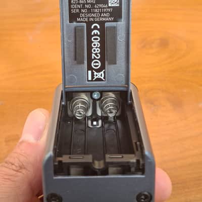 Sennheiser 🎤 Sennheiser SKP Plug-On Transmitter – 823–865 MHz image 8