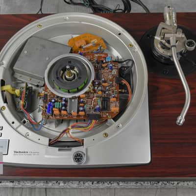 Technics SL-1025 Direct Drive Turntable w/EPA-A250 Tonearm in Very Good condition image 4