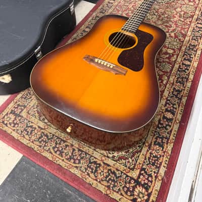 Guild D-35 1974 - 1986 - Sunburst image 1