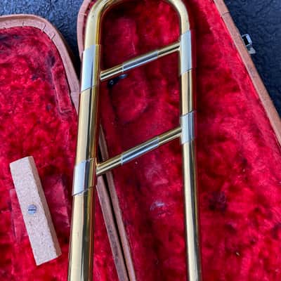 VINTAGE 1940s Buescher 400 True Tone LOW PITCH 445 TROMBONE 'Angled Poles' GOOD/AVG condition,  OWNER ENGRAVED NAME ON BELL image 3