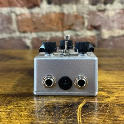 Mystic Effects Octavia Octave Fuzz Pedal (*NEW* - Silver) image 5