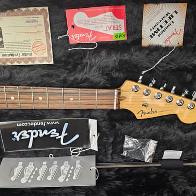 Fender Stratocaster American Deluxe 2015 w/ Case image 3