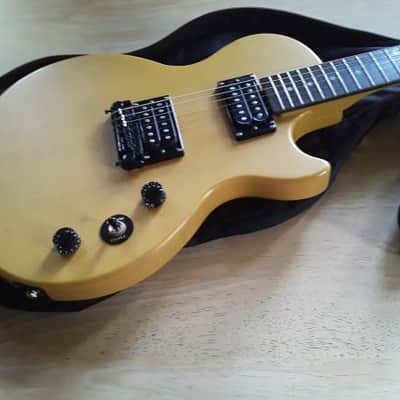 (*Local Sale Pending*) Electric Guitar with Gig Bag & Cable Included image 1