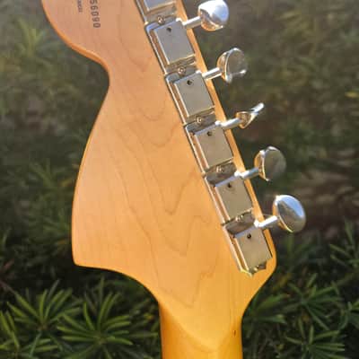 Fender Tom DeLonge Signature Stratocaster Graffiti Yellow image 14