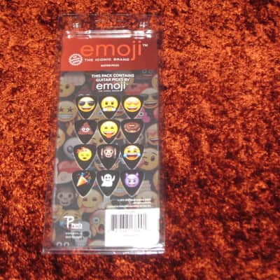 new in package (old stock) Perri's Leather Ltd. / Perri's LP12-EMO5 emoji Guitar Picks - Med Gauge - Celluloid Plastic, 351 shape - but slightly curved (LP12EMO5) image 18