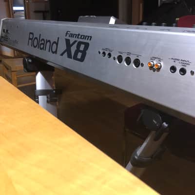 Roland Fantom-X8 Fully Weighted 88-Key Workstation Keyboard image 4