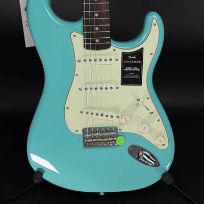 Fender Vintera III Early '60s Stratocaster - Seafoam Green image 2