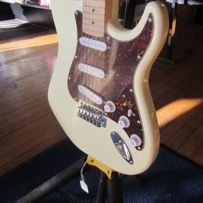 Nashville Guitar Works Double Cutaway Electric Guitar Ivory w/ Tortoise Pickguard NGW-135IV - Ivory image 9