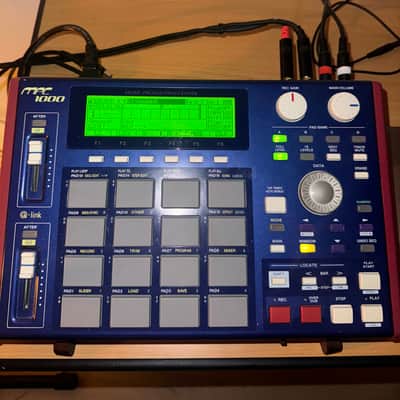 Akai MPC1000 Music Production Center 2004 - 2013 - Blue image 2