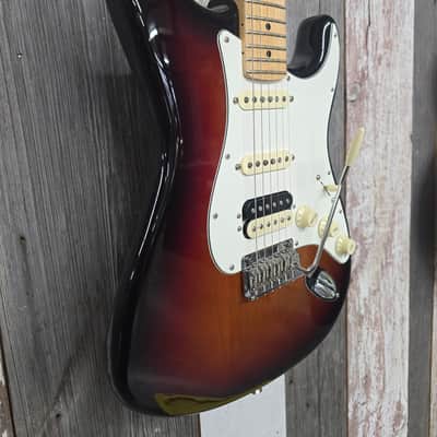 Fender American Standard Stratocaster with Maple Fretboard 2008 - 2016 - 3-Color Sunburst image 4