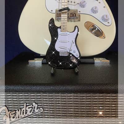 Axe Heaven Fender Stratocaster 1:4 miniature Replica 2024 - Swarovski Crystals image 2