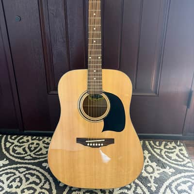 Acoustic guitar image 1