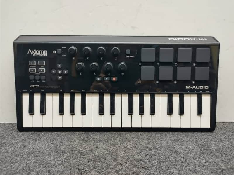 M-Audio Axiom Air Mini 32 Key USB MIDI Keyboard Controller