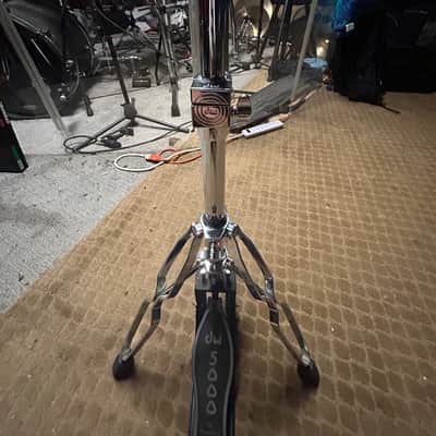 Immagine DW DWCP5500D 5000 Series Delta II Heavy Duty Double-Braced Rotating 3-Leg Hi-Hat Stand 2010s - Chrome - 3
