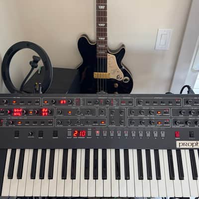Sequential Prophet-6 49-Key 6-Voice Polyphonic Synthesizer 2018 - 2020 - Black with Wood Sides