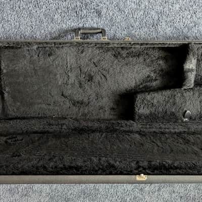 Bass Case for Precision / Jazz, Fender Classic Series Wood, Black - image 4