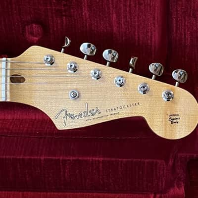Fender 1954 Stratocaster*fine example of the discontinued 70th Anniversary LIMITED EDITION*USA Custom Shop*fantastic 1-Piece Maple Neck*wide-fade nitro sunburst*sounds/plays/looks great*a top investment & a perfect vintage collectible*weight=only 3.5kg Bild 6