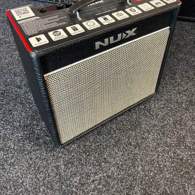NuX Mighty 40 MKII 40-Watt 1x10" Digital Modeling Guitar Combo 2025 - Present - Black image 5