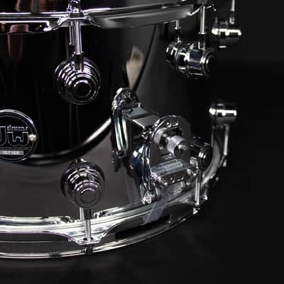 DW 14" x 8" Performance Series Chrome over Steel Snare Drum image 3