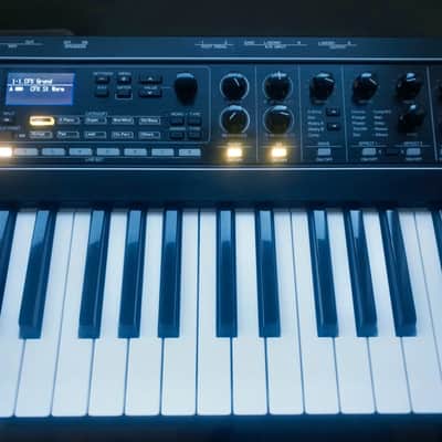 Yamaha CK61 Digital Stage Piano 2023 - Present - Black image 3