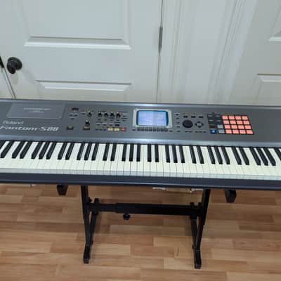 Roland Fantom-S88 88-Key Sampling Workstation Keyboard 2004 - Silver