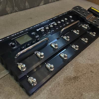 Line 6 POD X3 Live Multi-Effect and Amp Modeler 2007 - 2011 - Black image 4