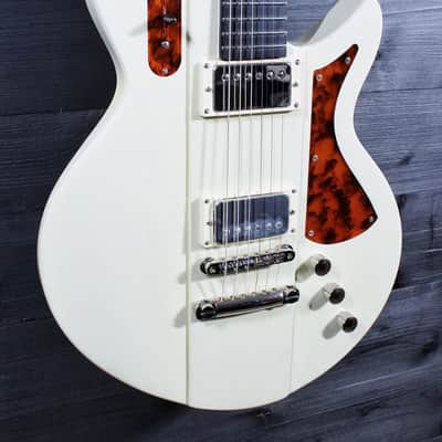 Eastman Juliet PB Electric Guitar – Boutique Offset w/ Bare Knuckle Pickup, Okoume Body, Premium Gig Bag image 15