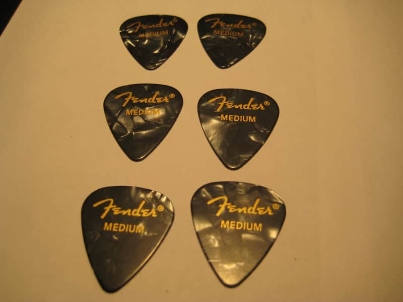 Fender Medium Black Pearl W Gold Guitar Picks 6 Pieces image 1