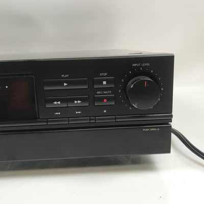 Denon DTR-2000 Digital Audio Tape Deck image 3