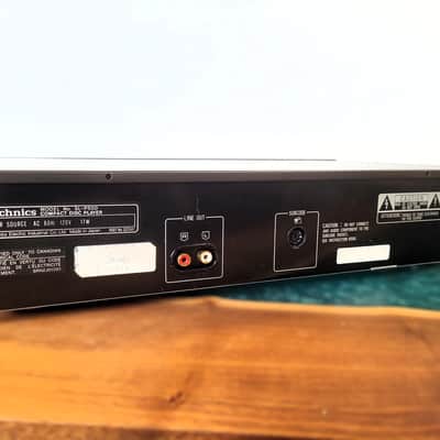 Technics SL-P500 CD Player For Parts image 5