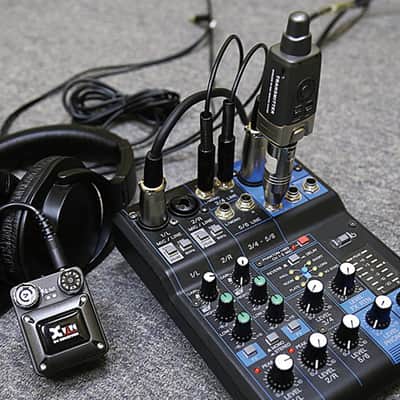 Xvive In-Ear Monitor Wireless System image 7