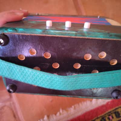 Hero Accordion 1950-1960 - Green pearl/marbled casing, fabric and patterned paper bellows, and copper/aluminum spoon-style keys. image 2