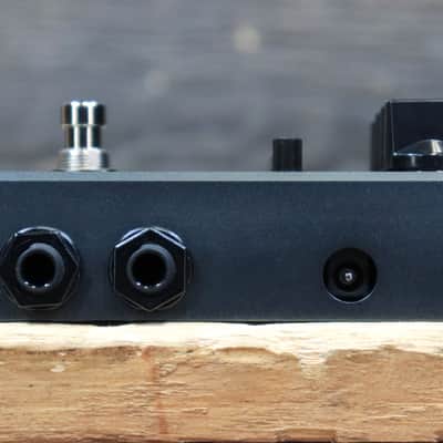 Darkglass Electronics Microtubes X7 Graphic EQ Bass Drive/Preamp Effect Pedal image 5