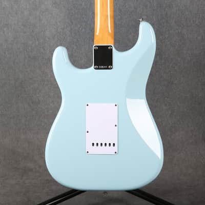 Fender Vintera III Early 60s Stratocaster - Sonic Blue - 2nd Hand image 6