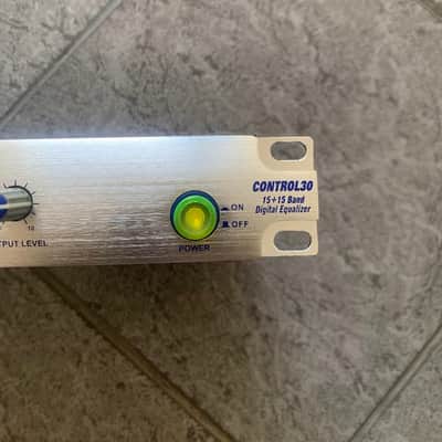 Alto Control 30 Digital Equalizer NOT FUNCTIONING – For Parts or Repair image 4