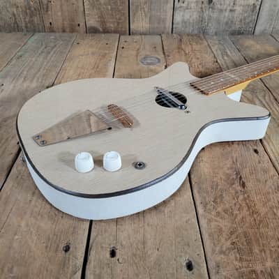 The Cleanest Danelectro Convertible 1960s W/ Modern Hard Case - Natural image 9