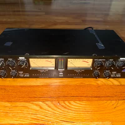 ART Pro VLA II 2-Channel Vactrol Compressor | Reverb